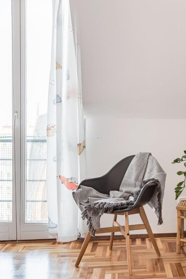 Relax Into Loft Living At A Light-Filled City Escape Budapest Ngoại thất bức ảnh