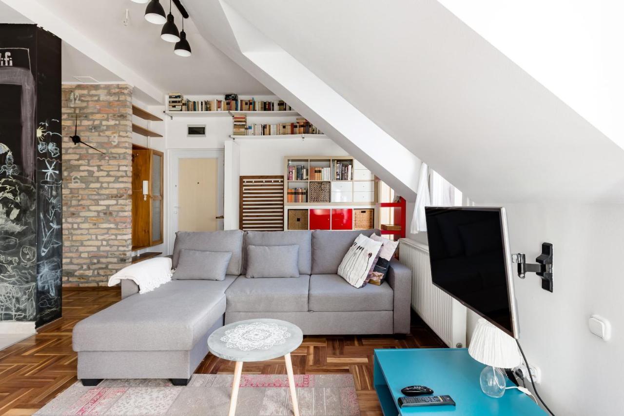 Relax Into Loft Living At A Light-Filled City Escape Budapest Ngoại thất bức ảnh