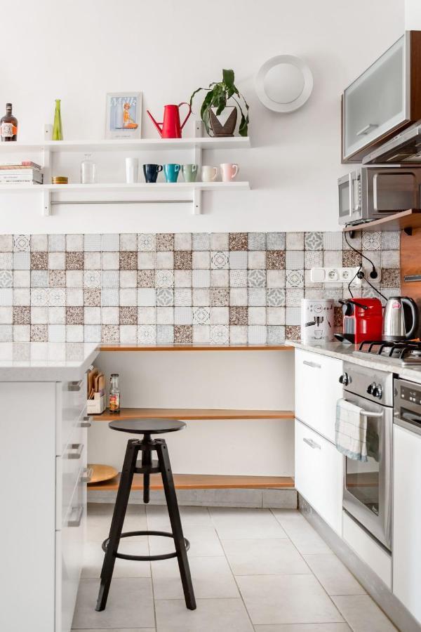 Relax Into Loft Living At A Light-Filled City Escape Budapest Ngoại thất bức ảnh