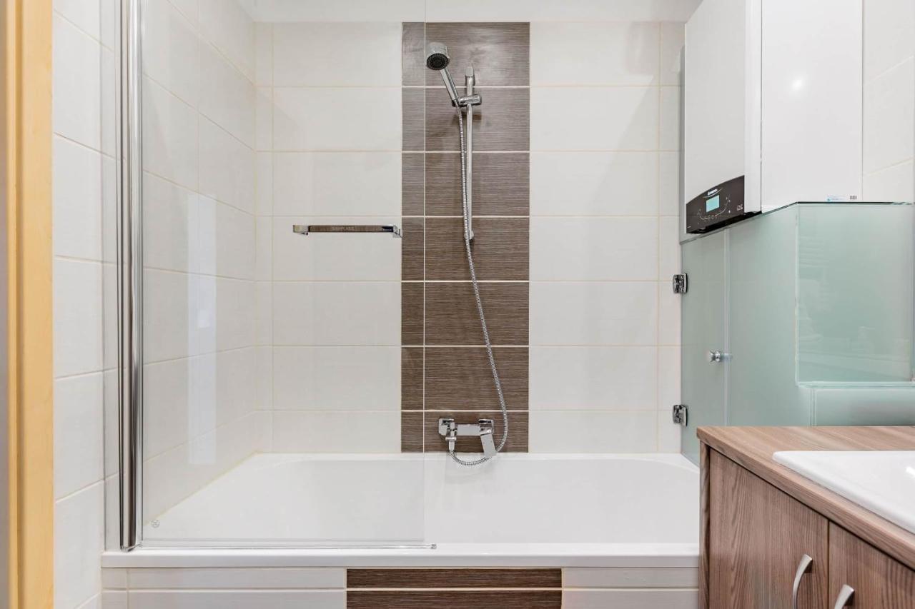Relax Into Loft Living At A Light-Filled City Escape Budapest Ngoại thất bức ảnh